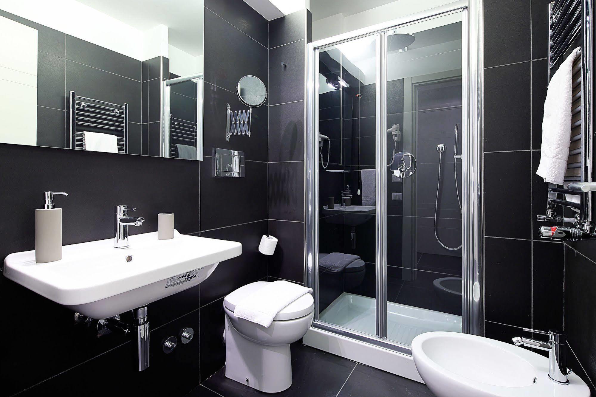 Nearhome Smart Suites Guest House Рим Екстериор снимка